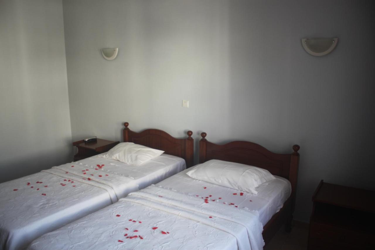 Hotel Avenida Assomada Extérieur photo